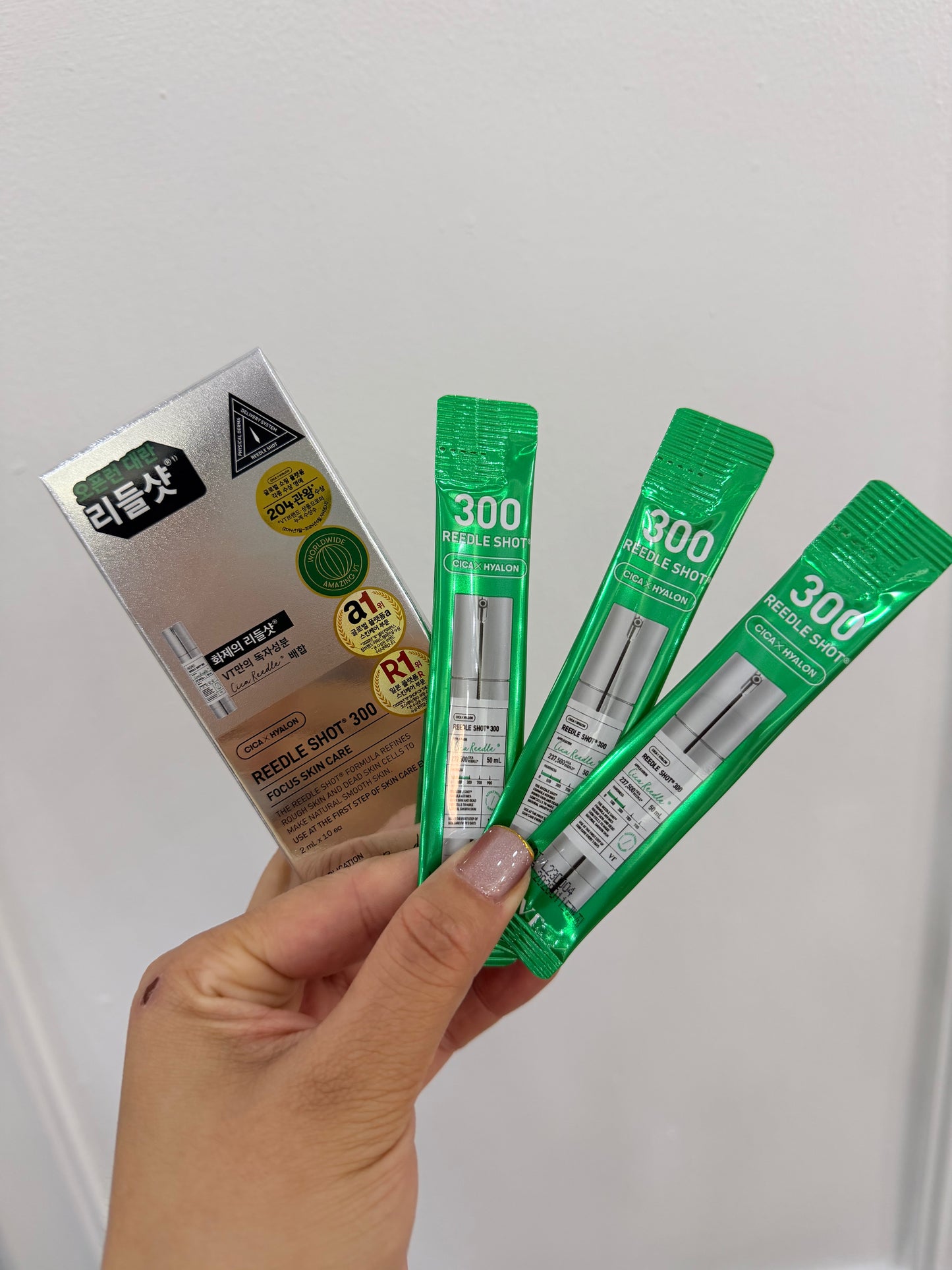 VT Cosmetics Reedle Shot 300