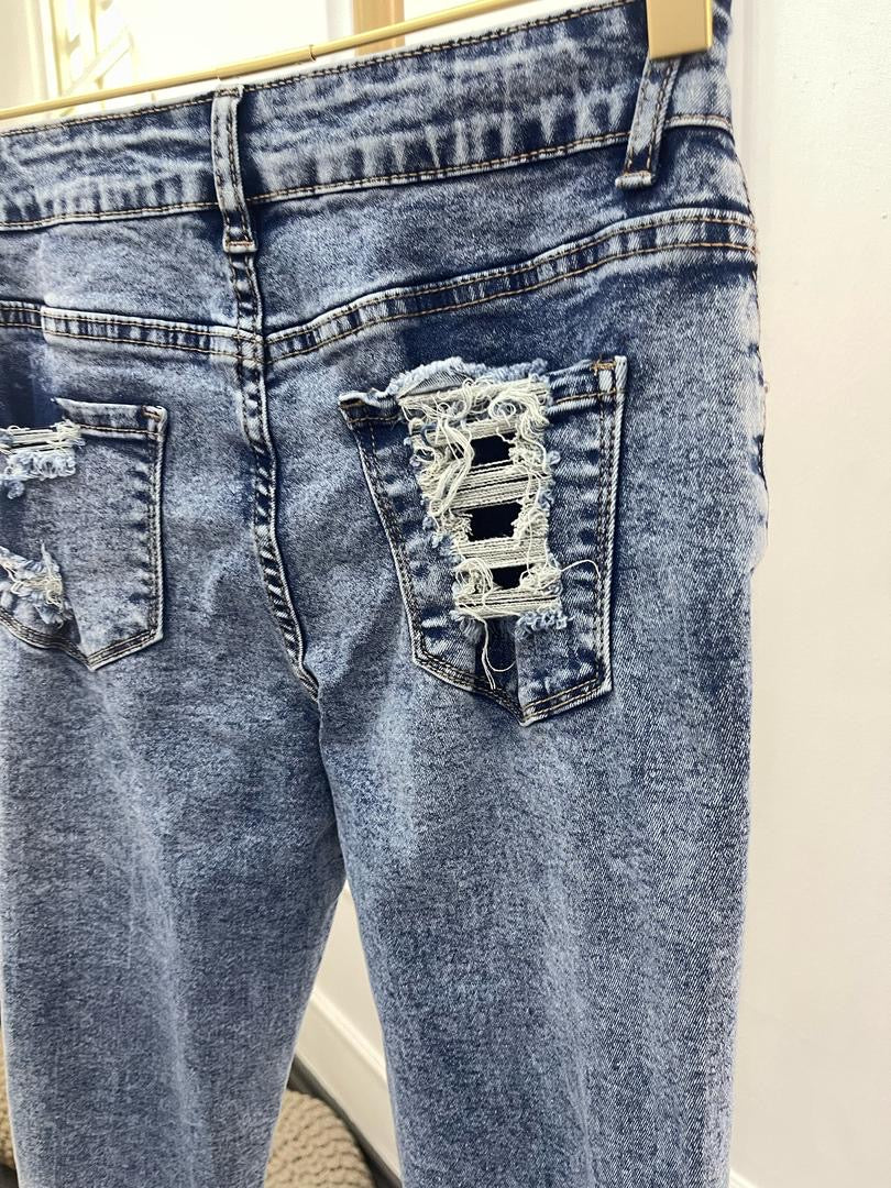 Skinny Jean destroyed