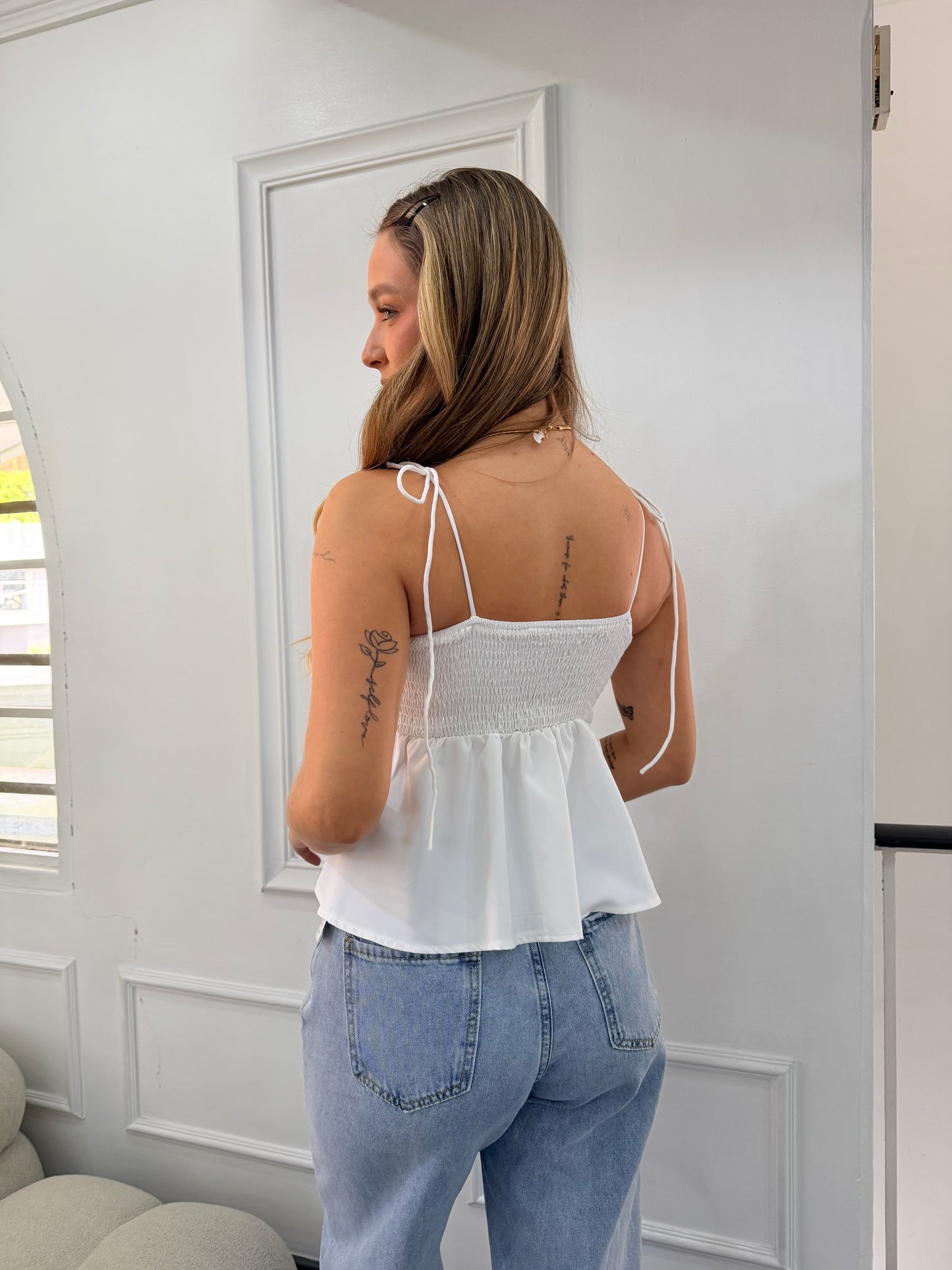 Blusa tiras ajustables