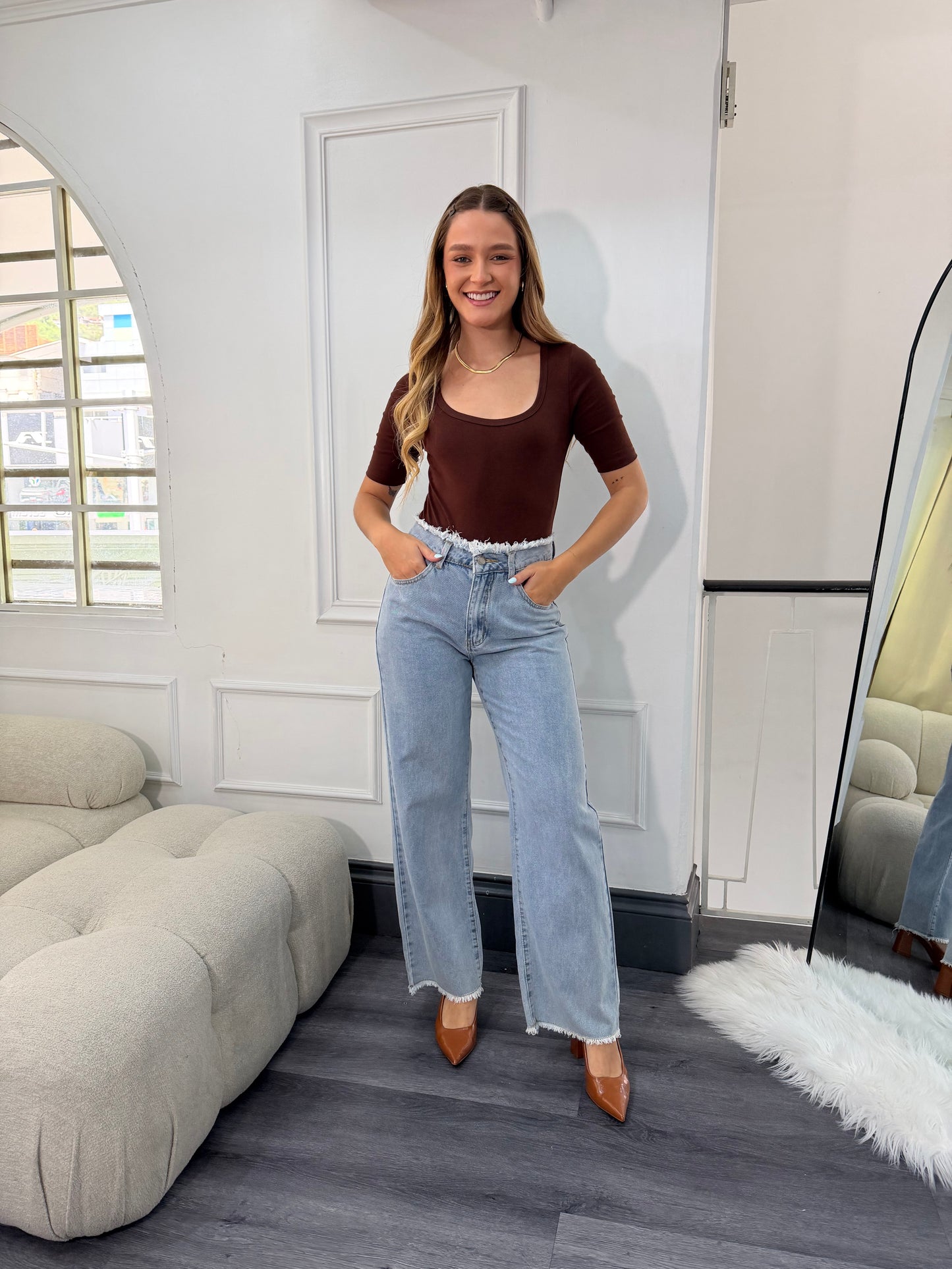 Wide leg Jean destroyed