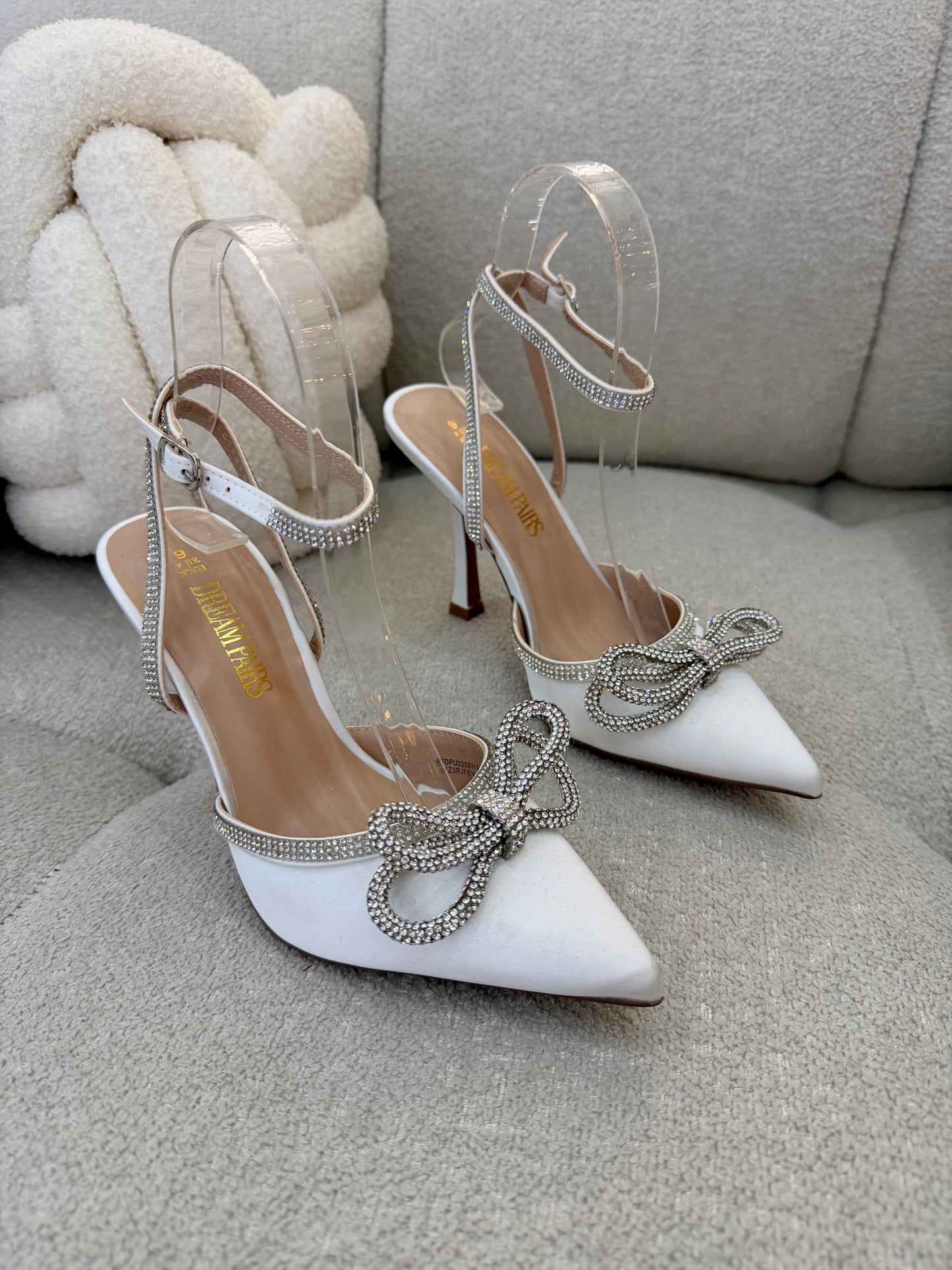 Stilettos satinados brillantes