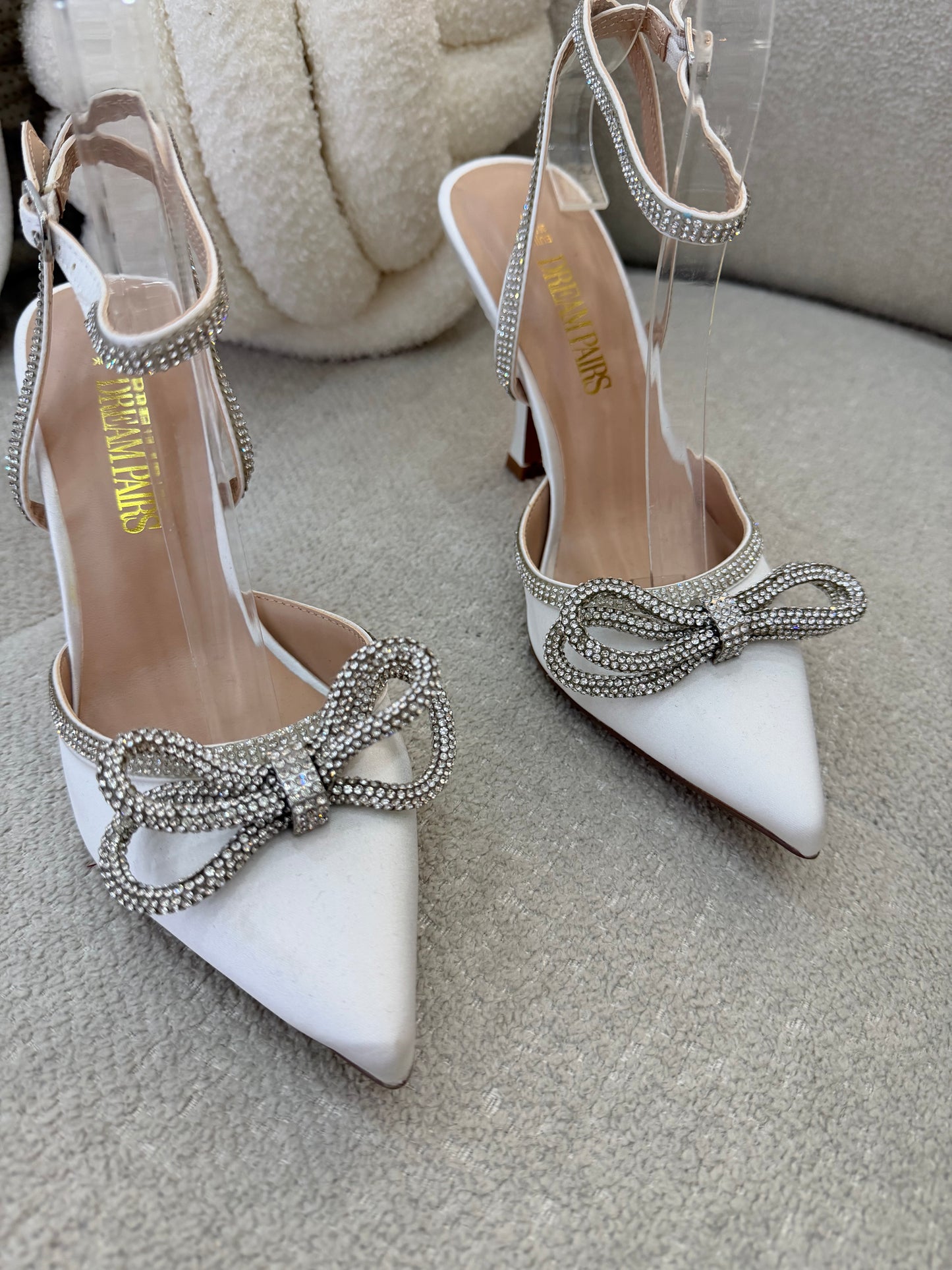 Stilettos satinados brillantes