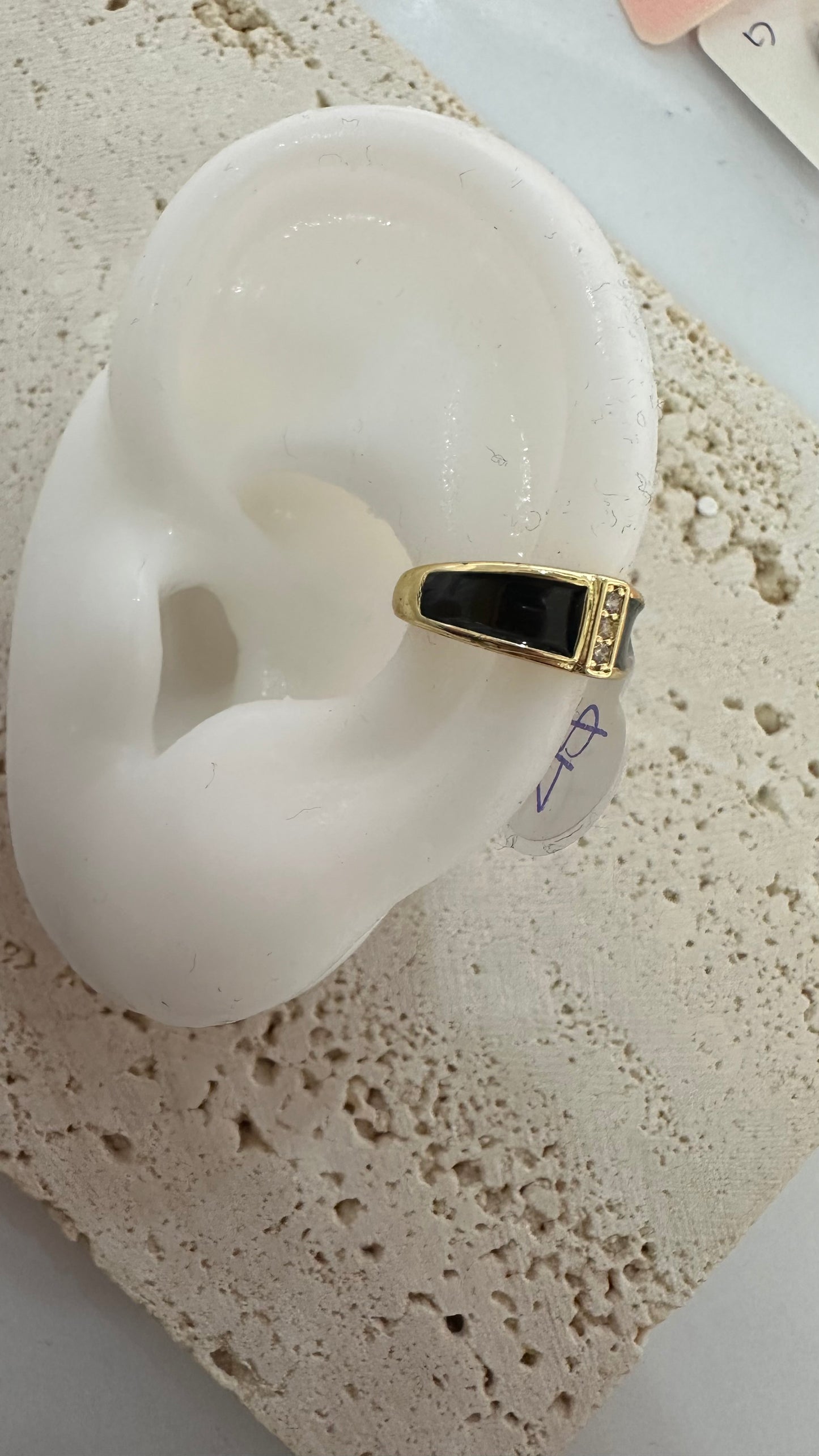 Ear cuff “Nueva Llegada”