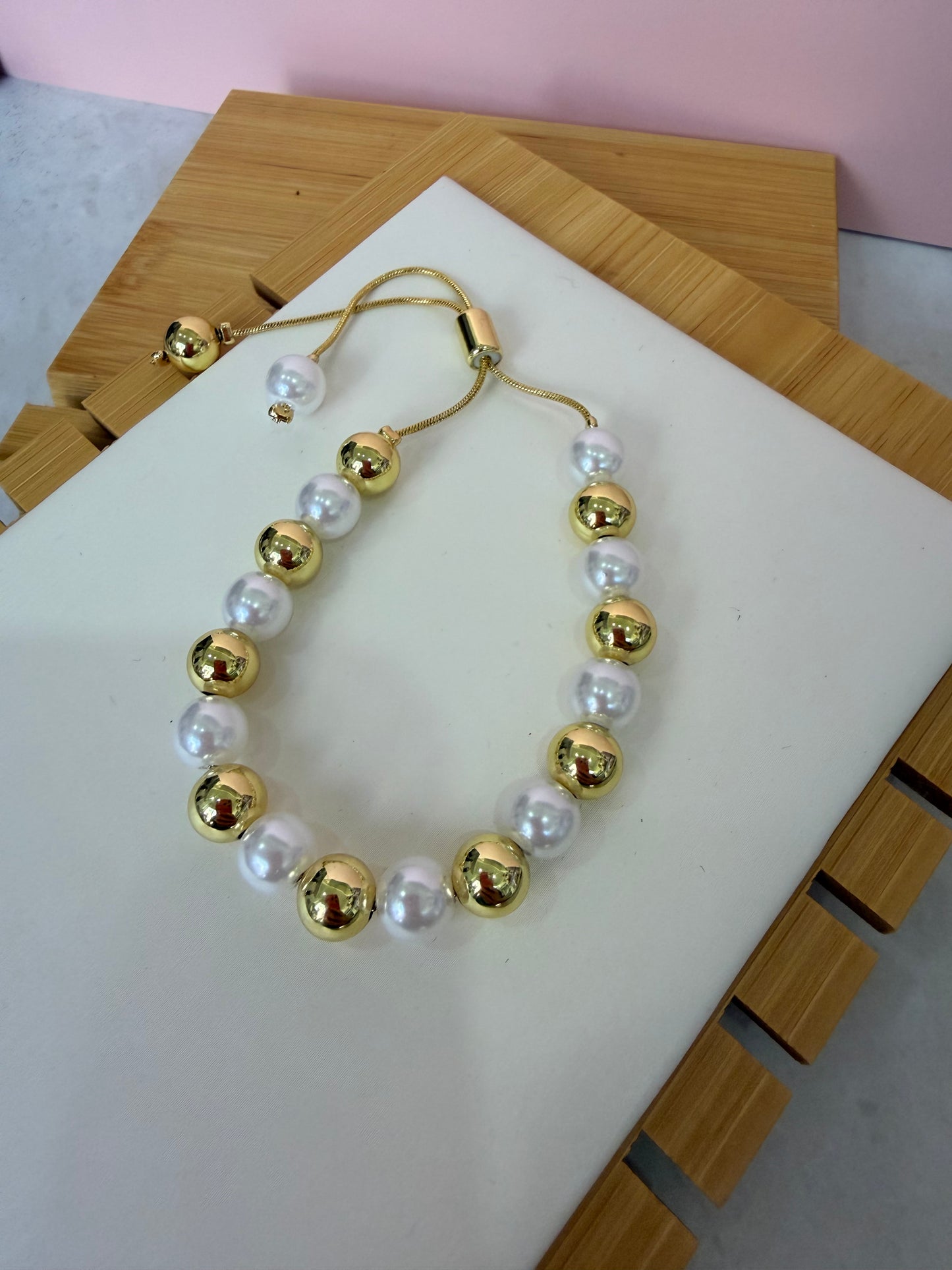 Pulseras variadas