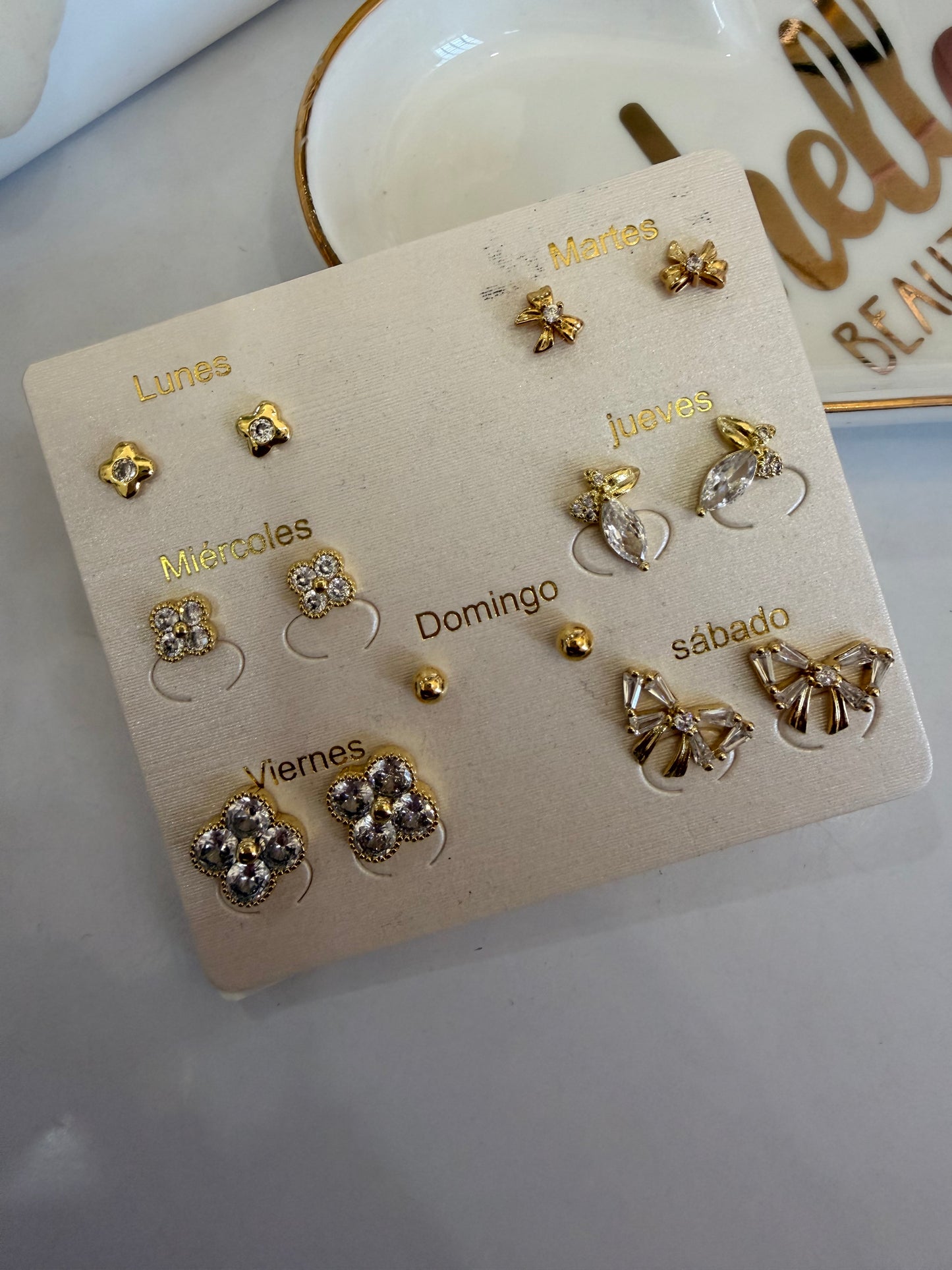 Juegos de pendientes variados