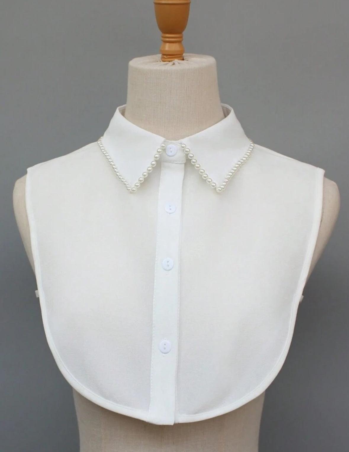 Cuello para camisas con perla