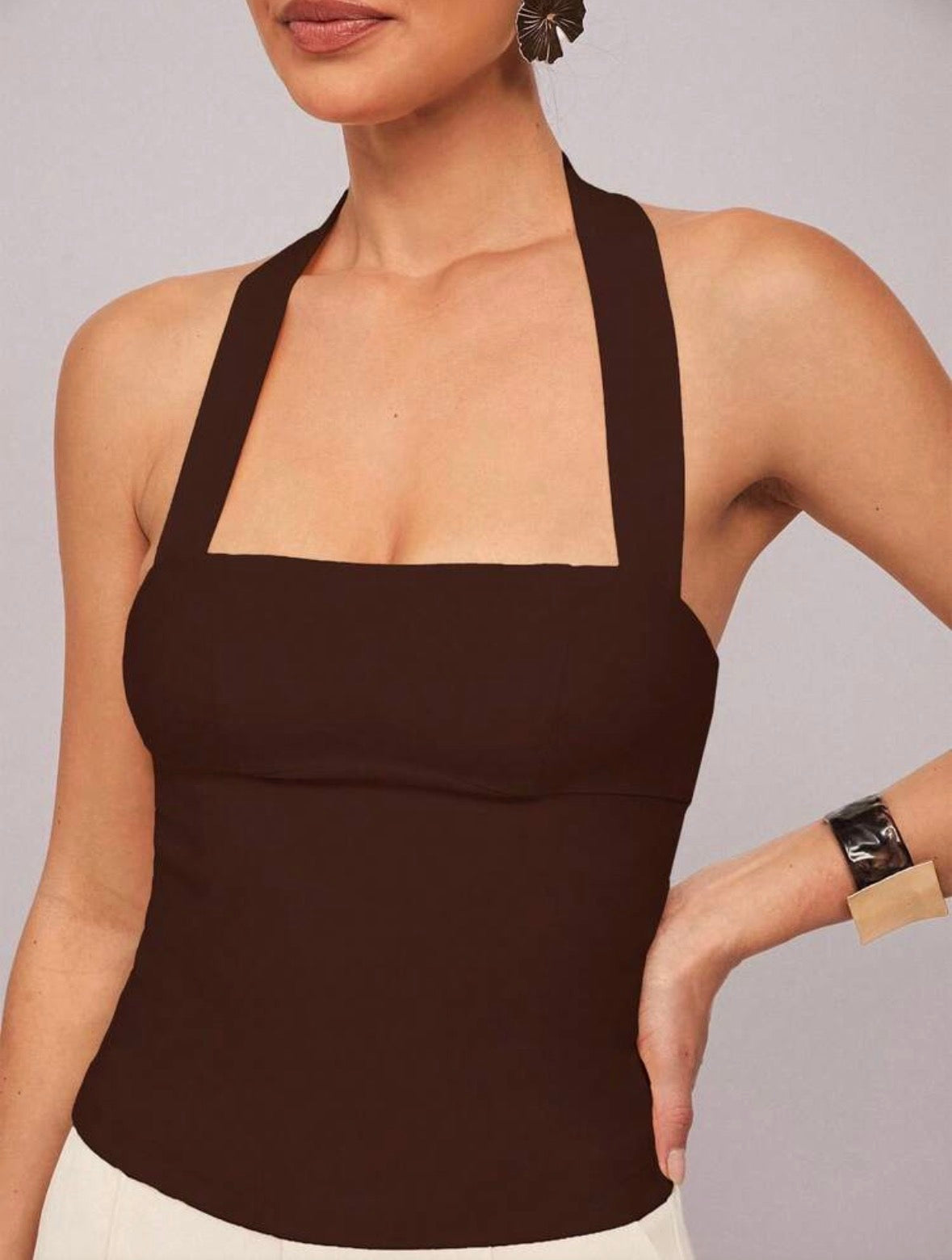 Blusa halter escote cuadrado