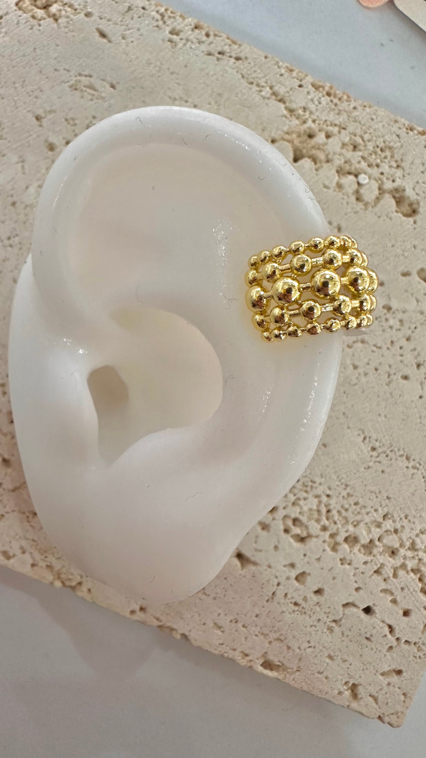 Ear cuff “Nueva Llegada”