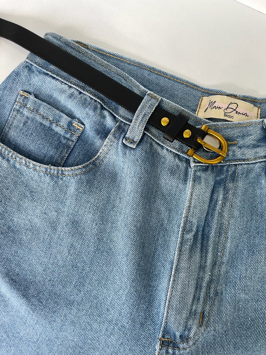 Correas Finitas Variadas