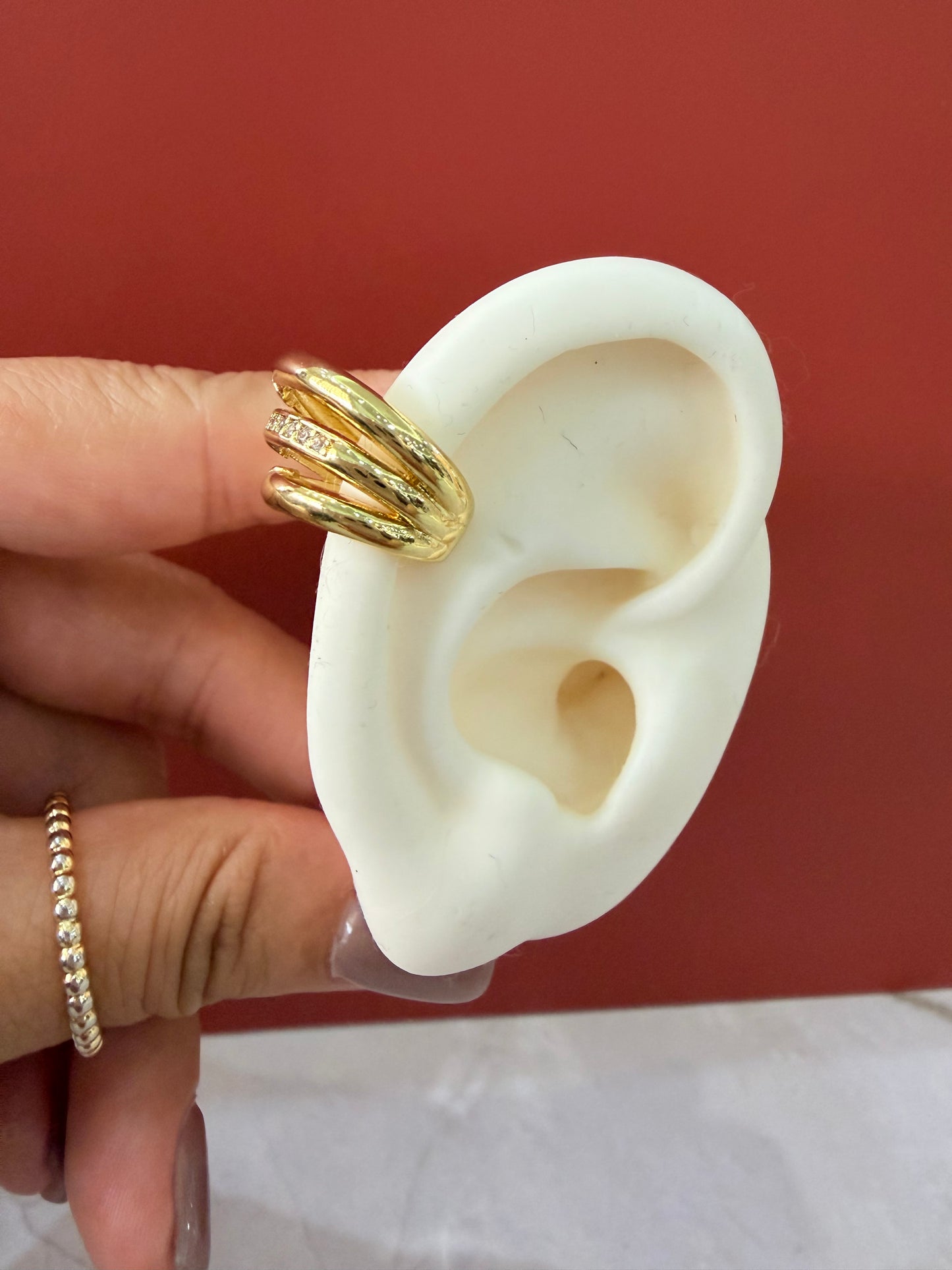 Ear cuff variados