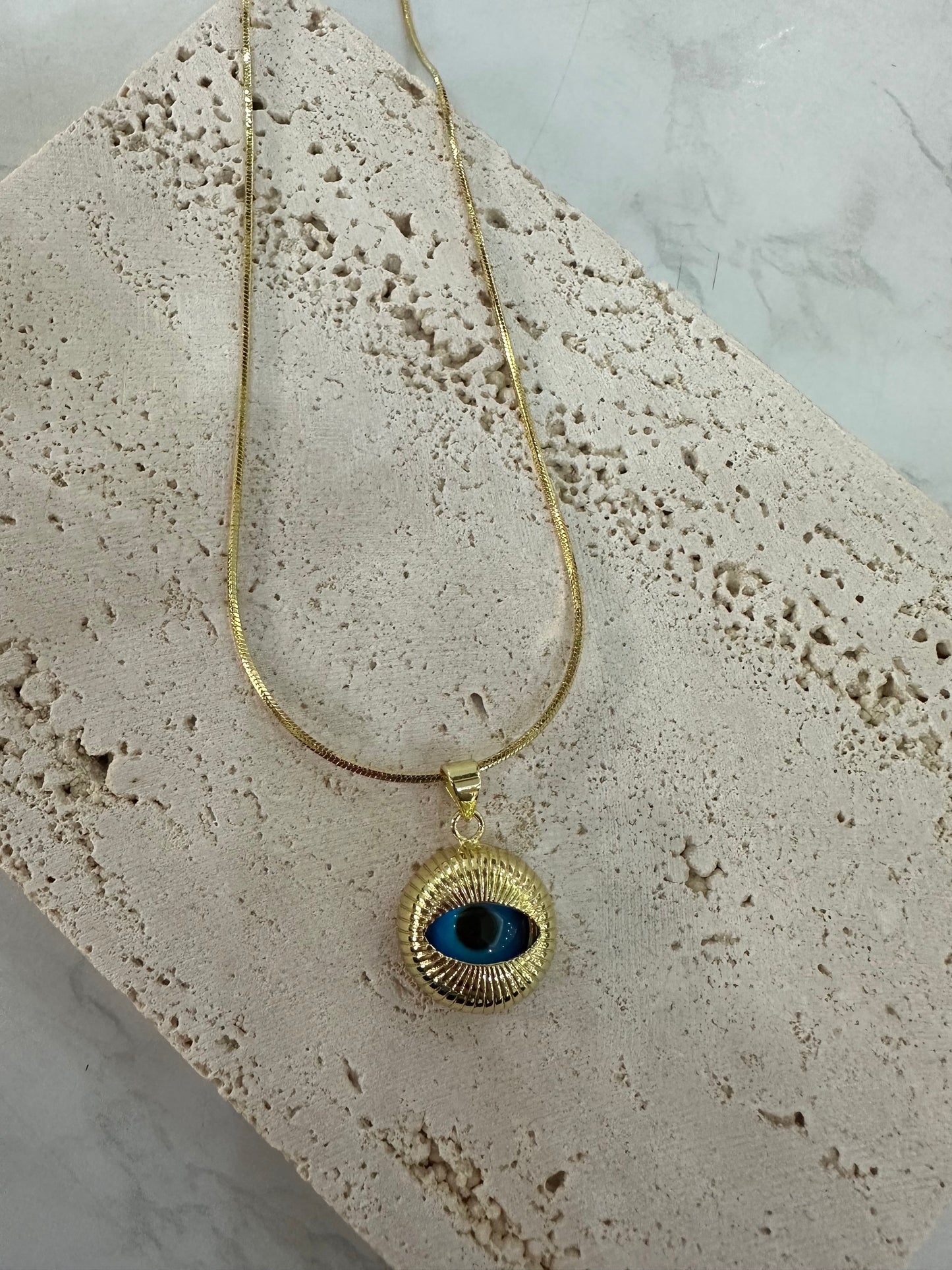 Collar ojo turco dorado