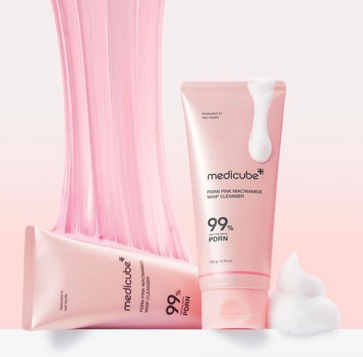 PDRN Pink Niacinamide Whip Cleanser Medicube