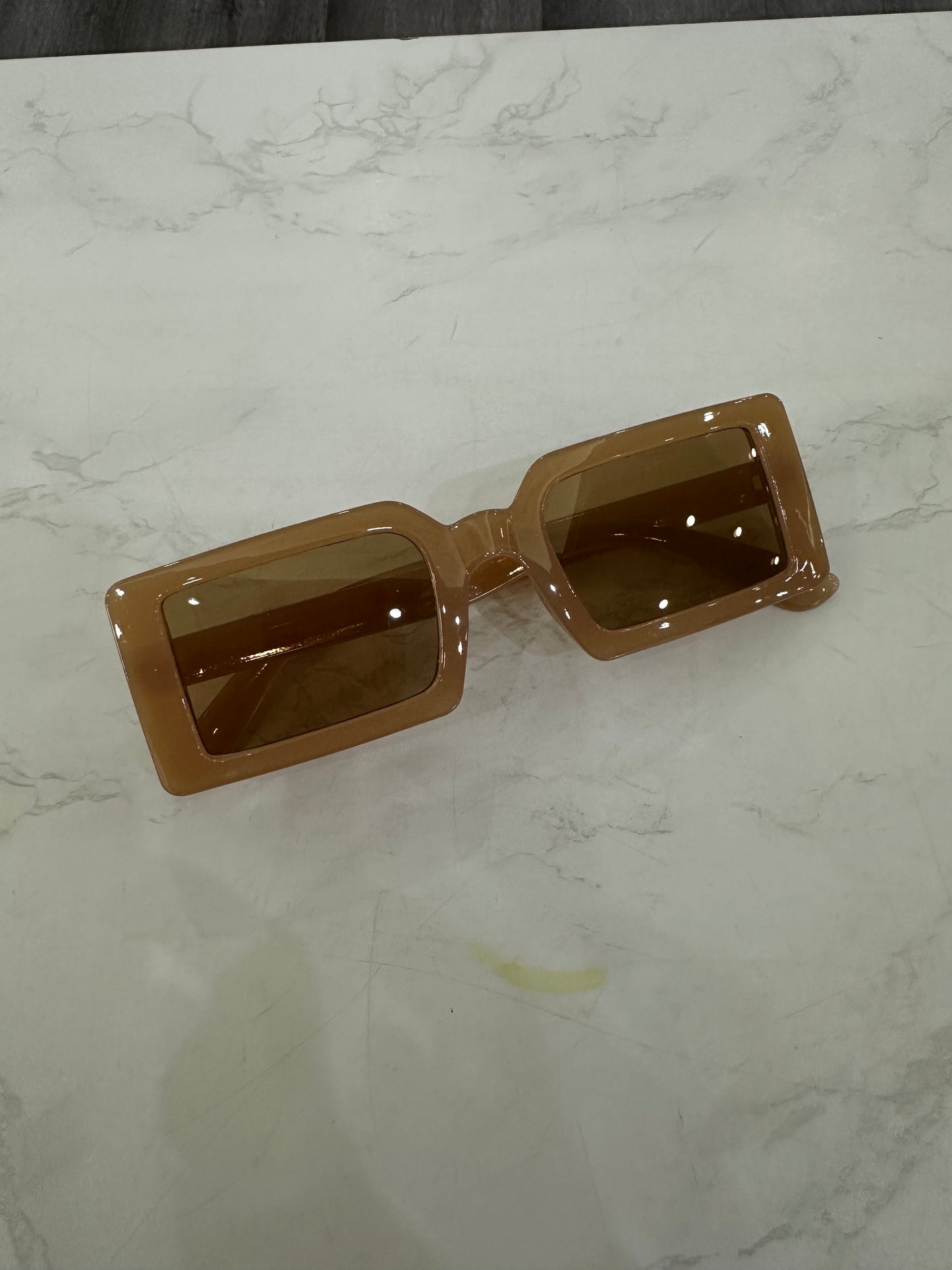 Lentes de sol variados