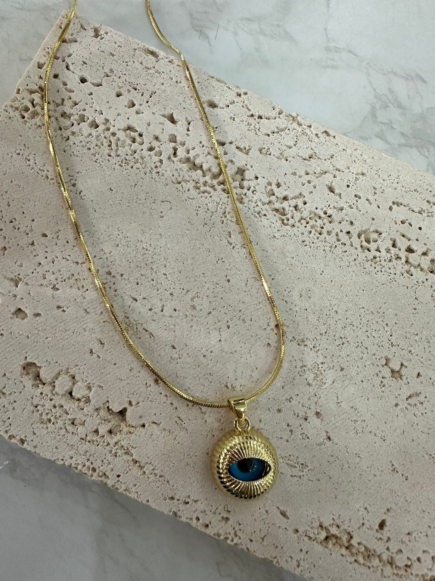 Collar ojo turco dorado