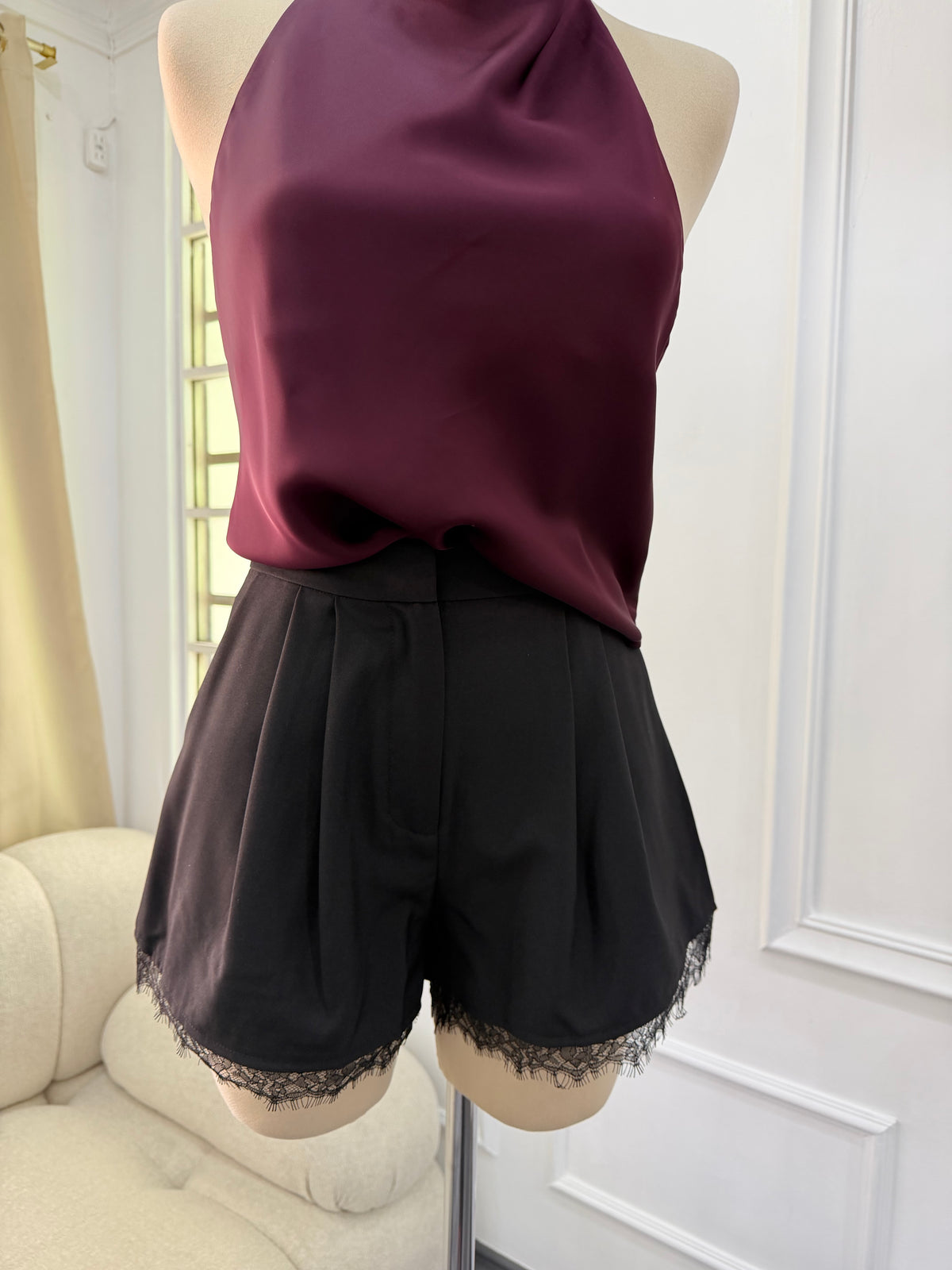Short casual encaje