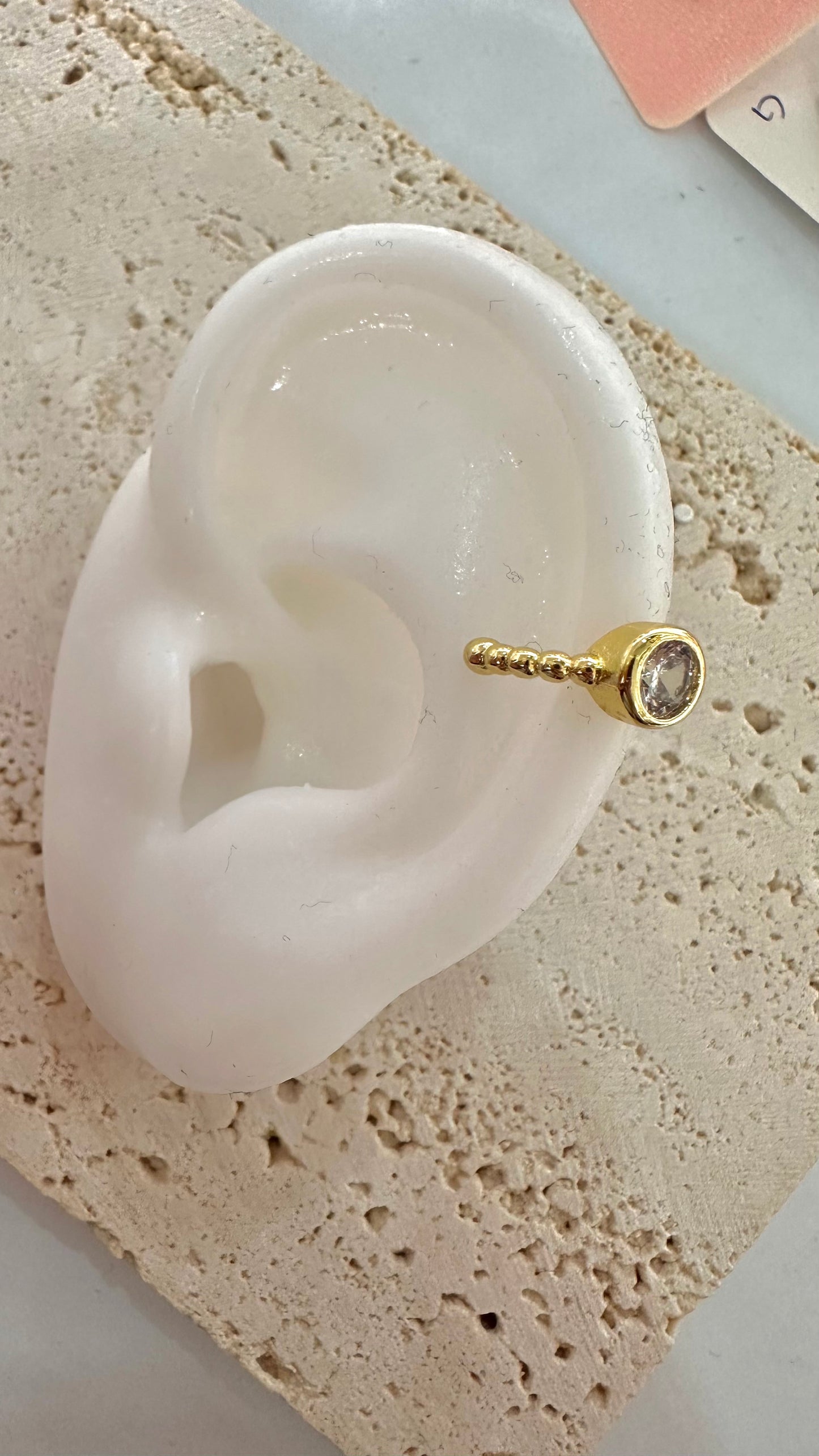 Ear cuff “Nueva Llegada”