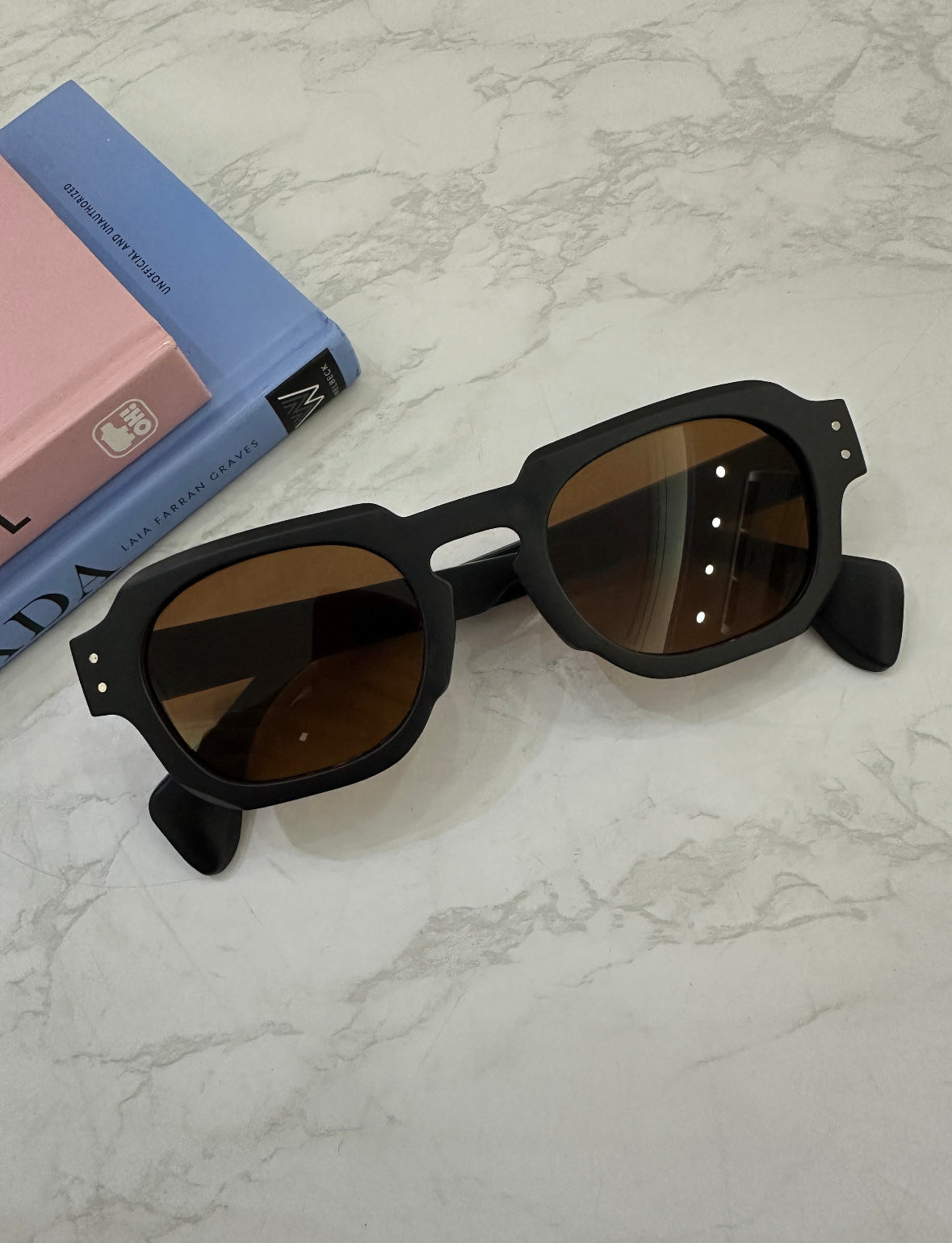 Lentes de sol variados