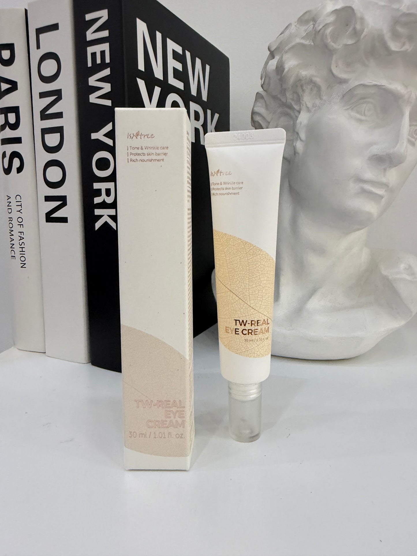 Isntree TW-Real Eye Cream