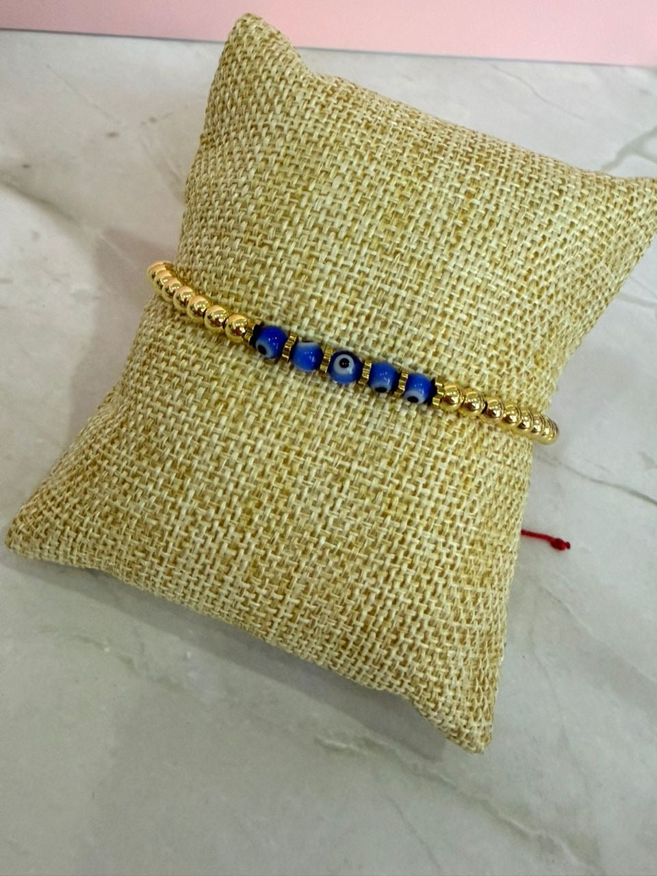 Pulseras variadas