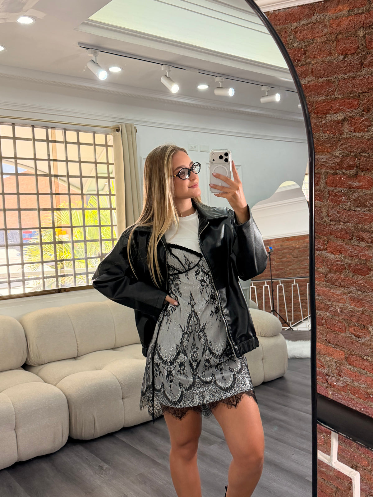 Vestido con encaje