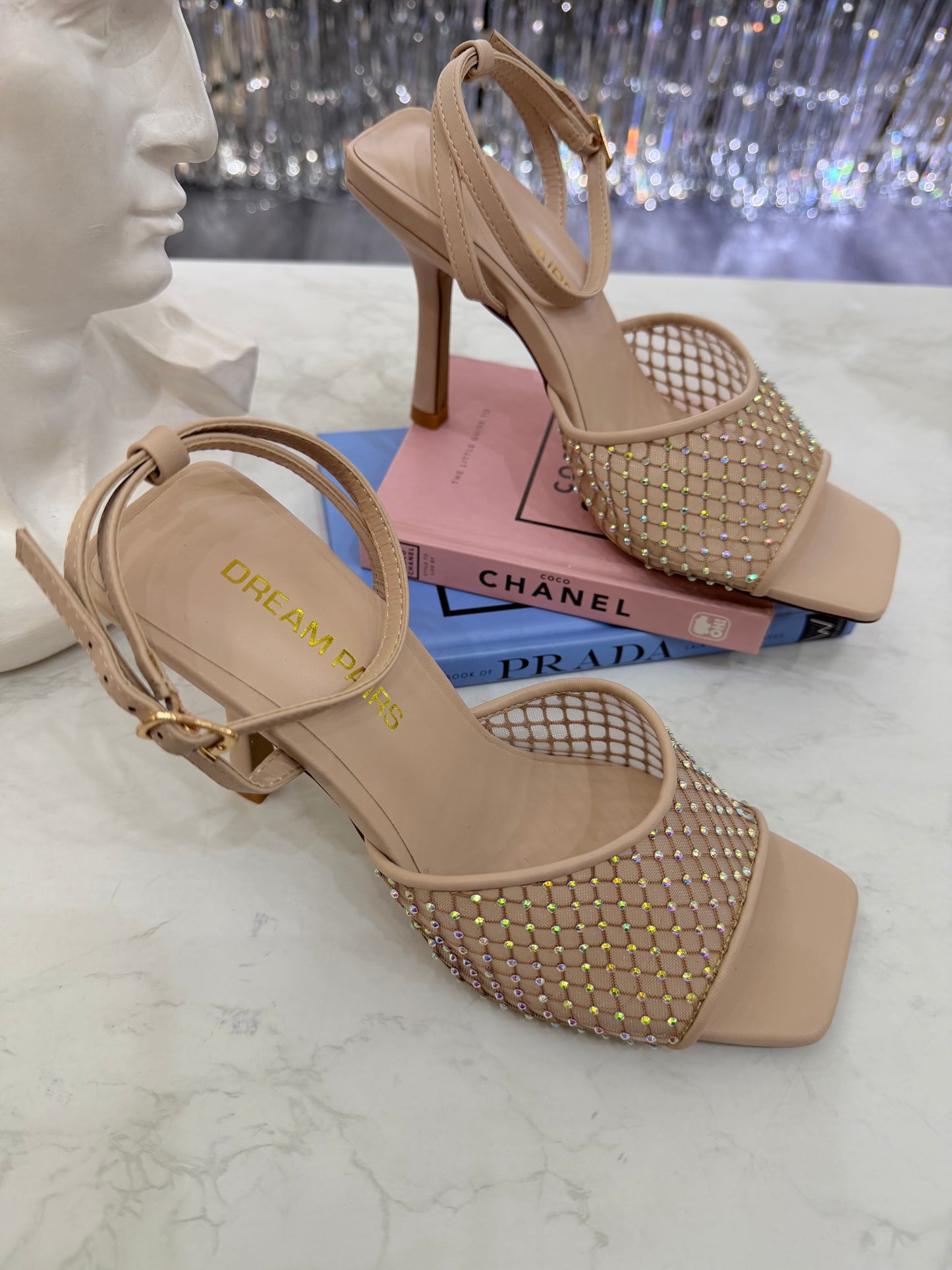 Sandalias brillantes