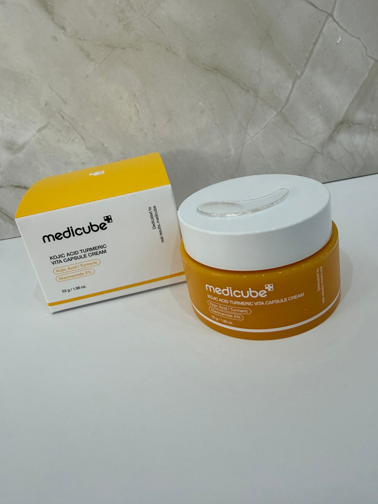 Medicube Crema cápsula con ácido kójico y cúrcuma