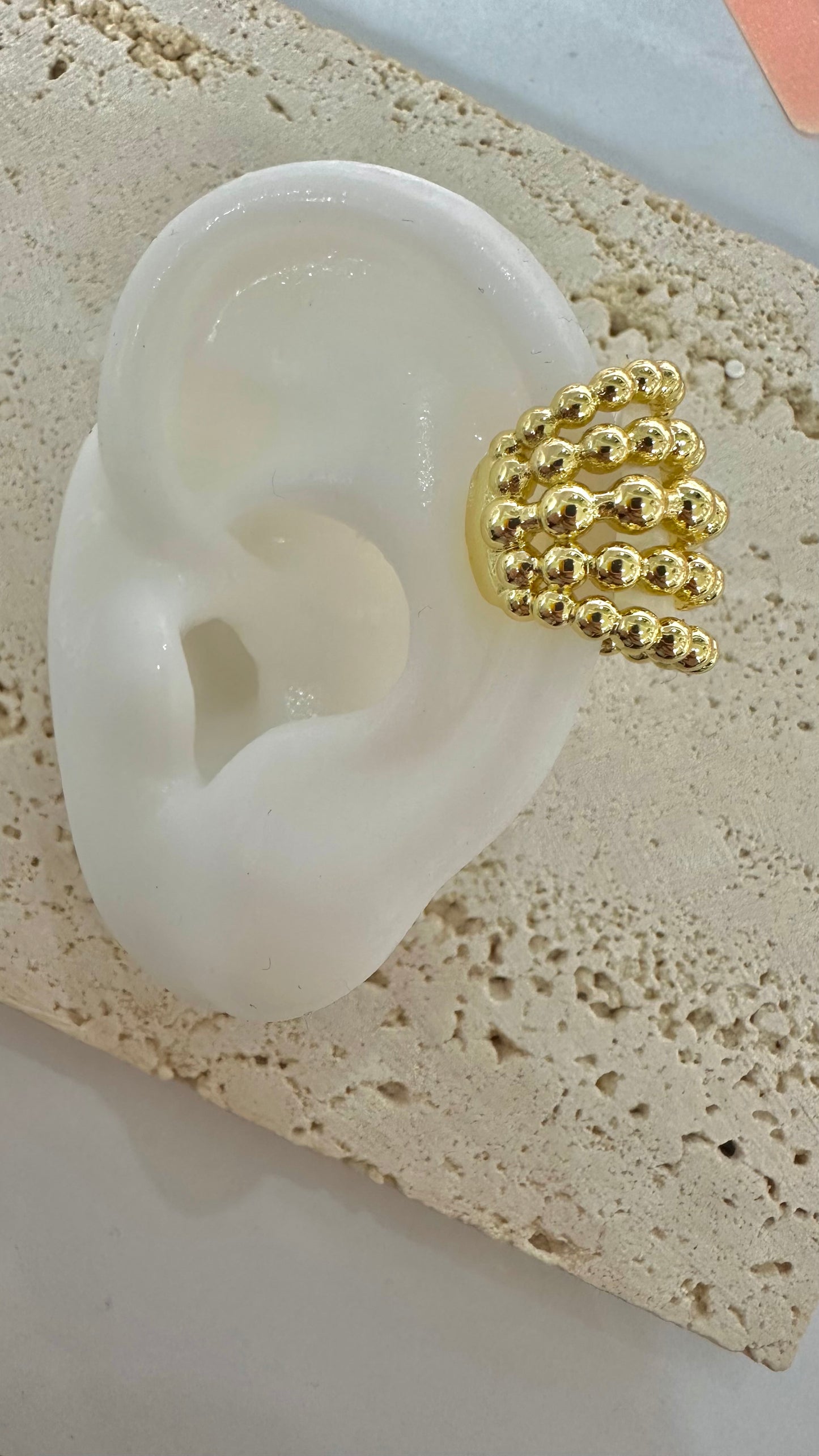 Ear cuff “Nueva Llegada”