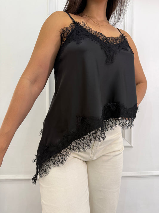 Blusa satinada asimétrica