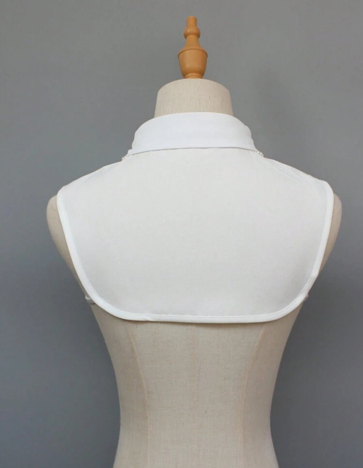 Cuello para camisas con perla