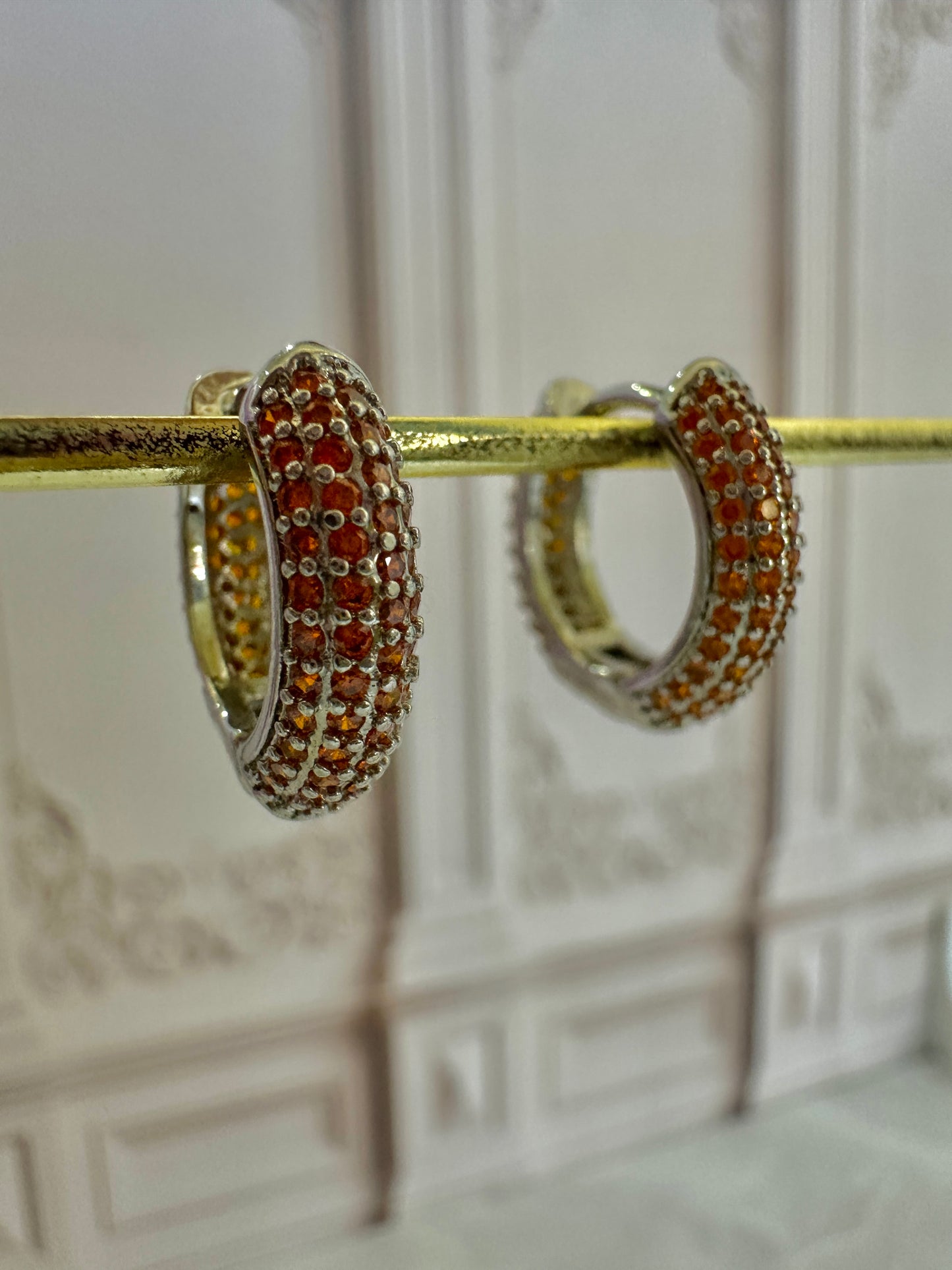 Pendientes plateados variados