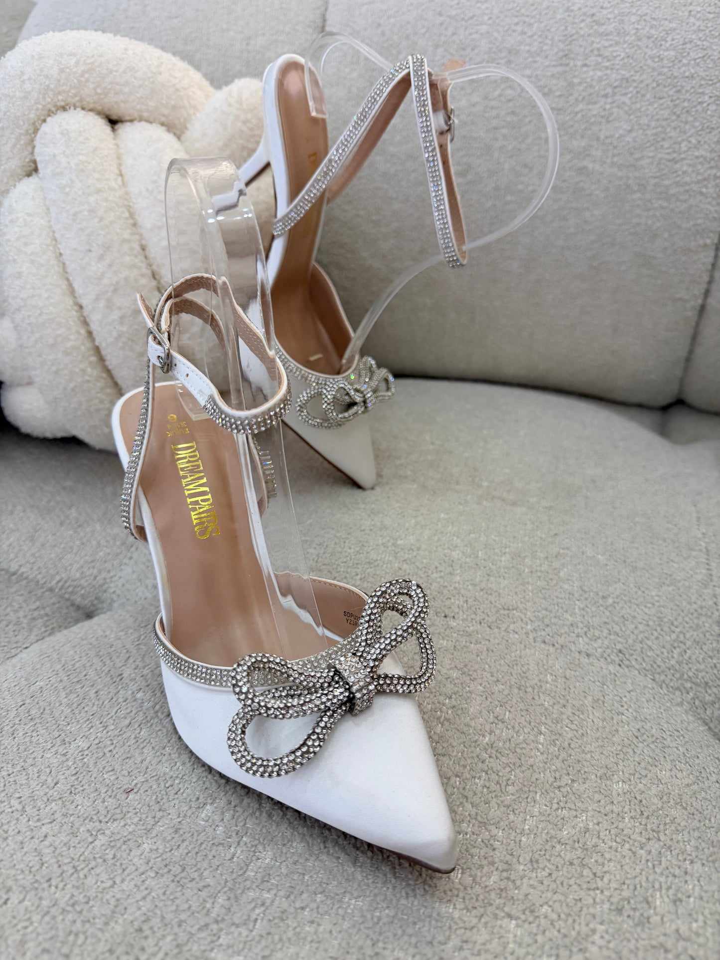 Stilettos satinados brillantes