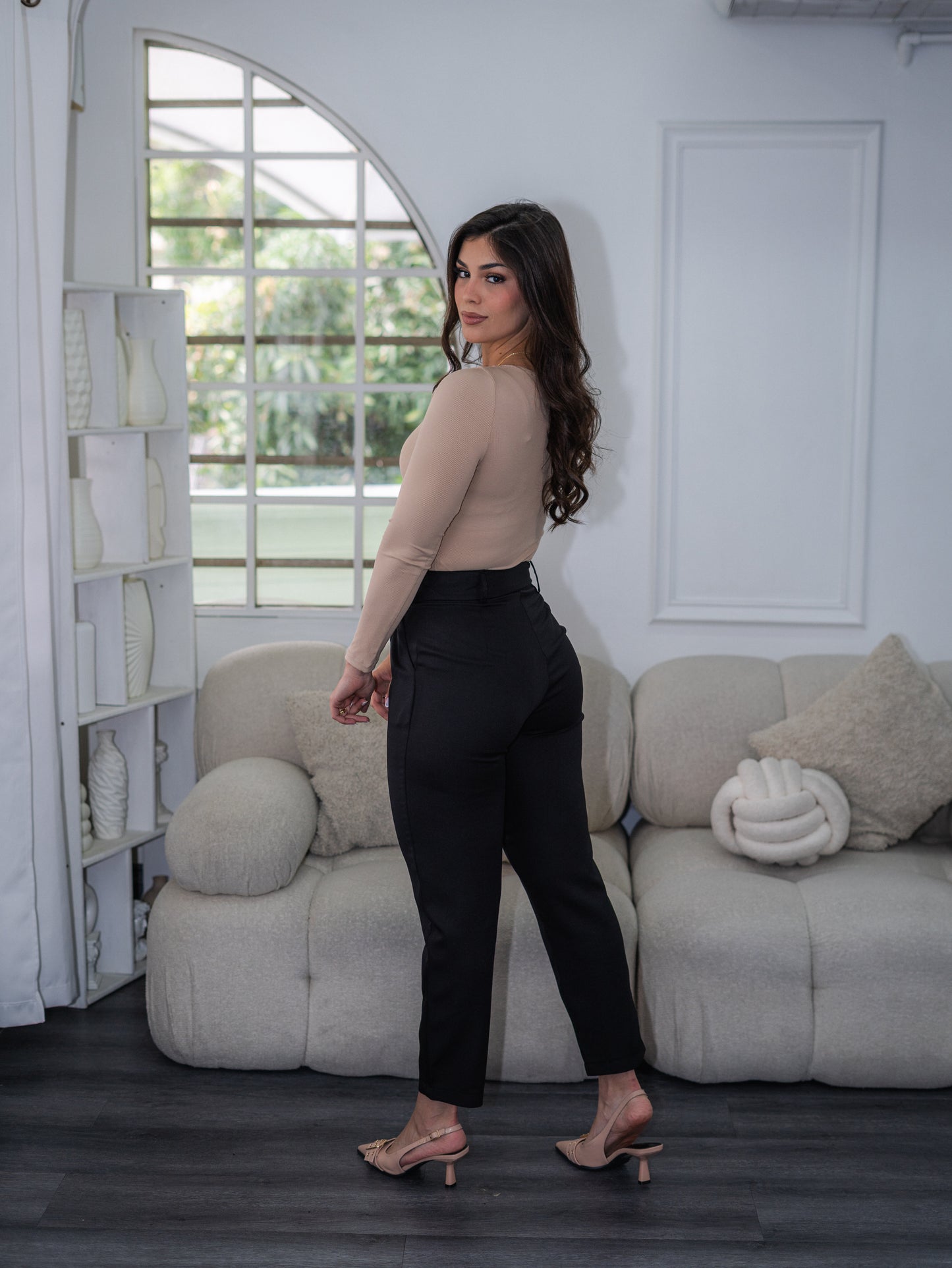 Pantalón casual con cinturón