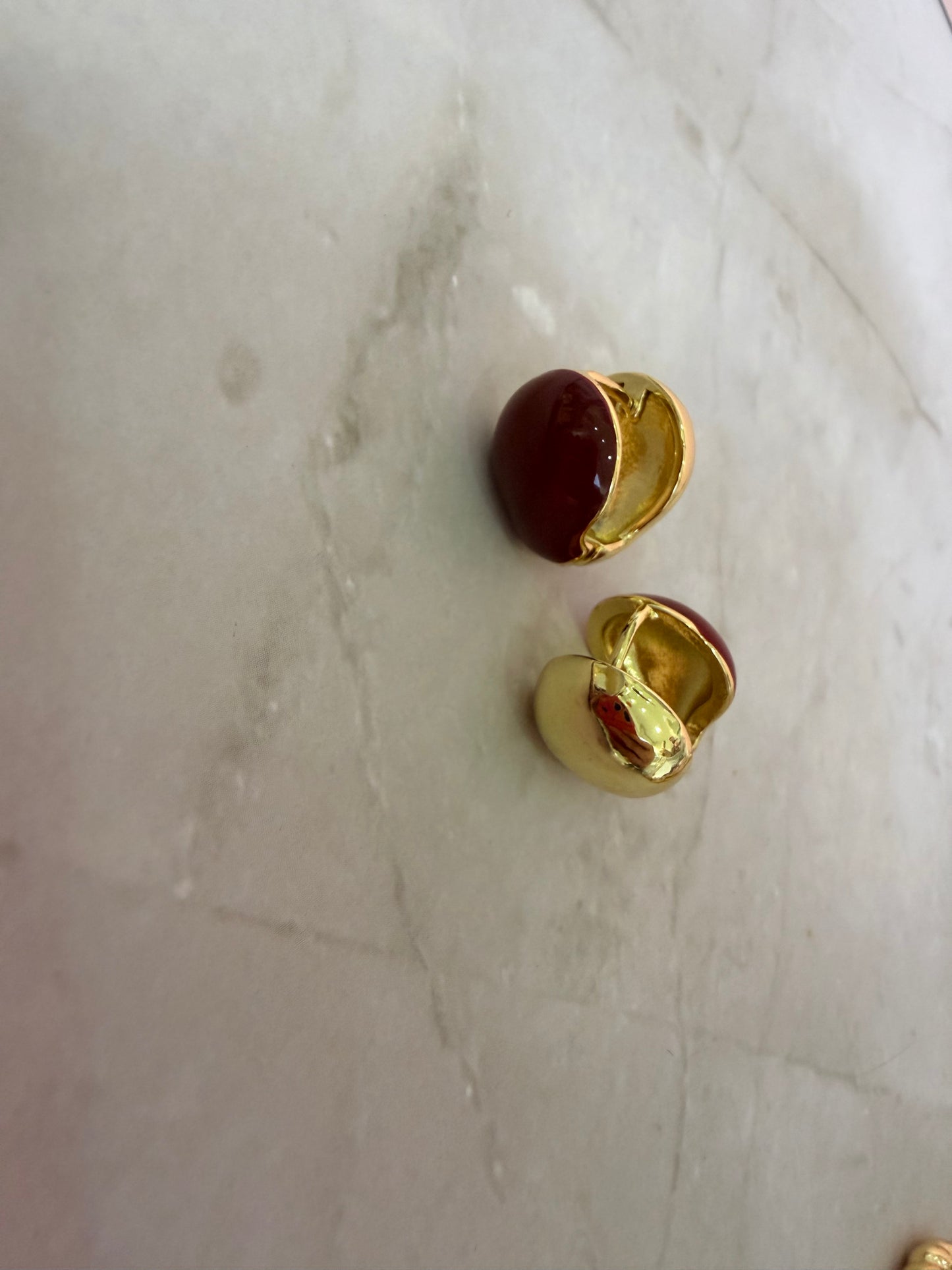 Pendientes dorados variados